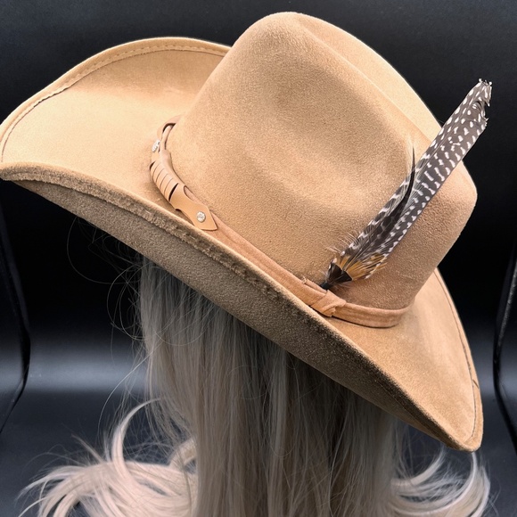 H03 Hat Halcon shape in camel suede color NWOT main image 15